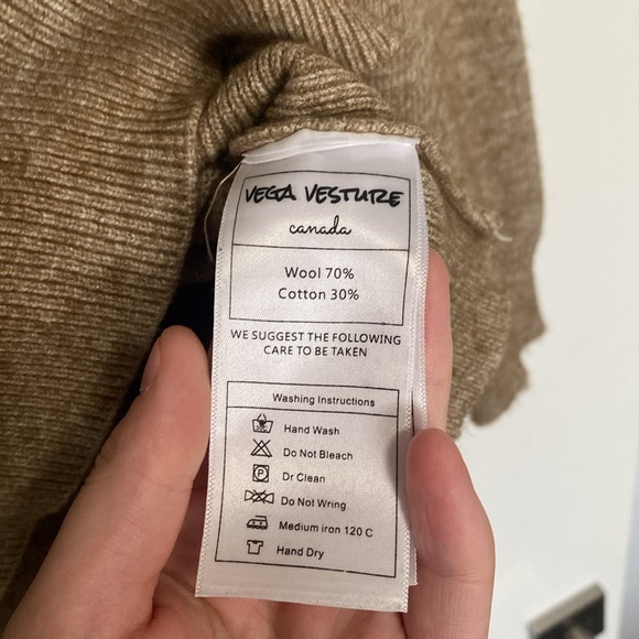 Vega Vesture Wool Hoodie - Picture 3 of 4